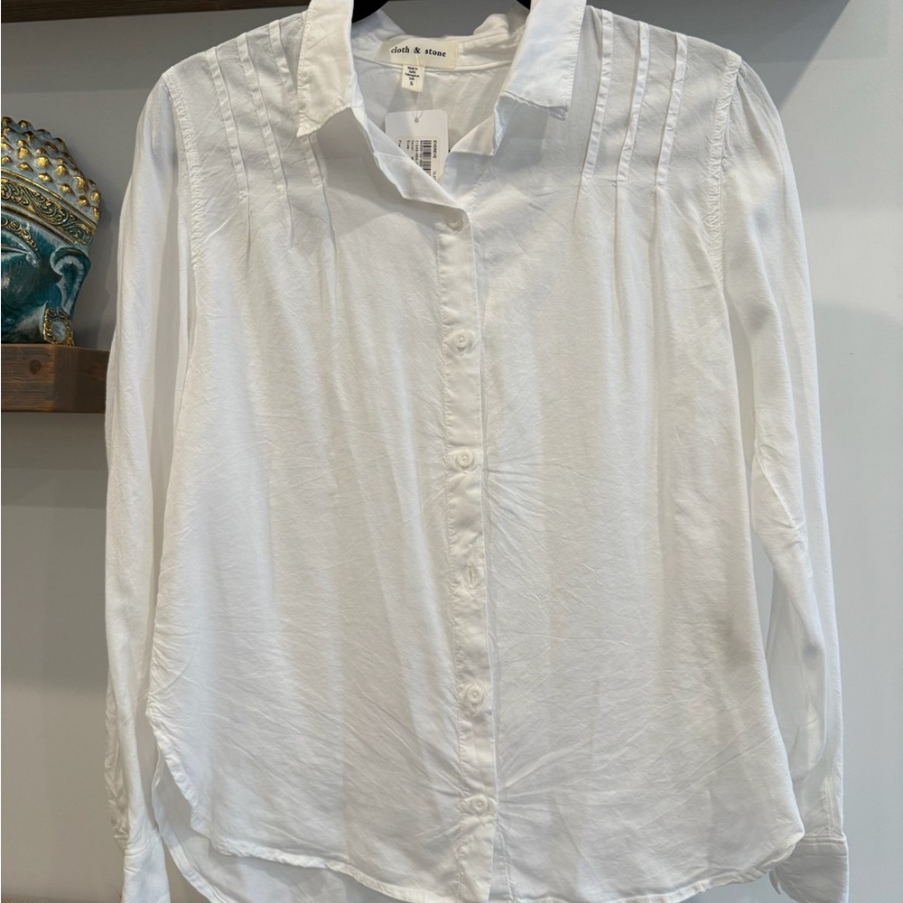 Cloth & Stone Classic White Button-Down Shirt